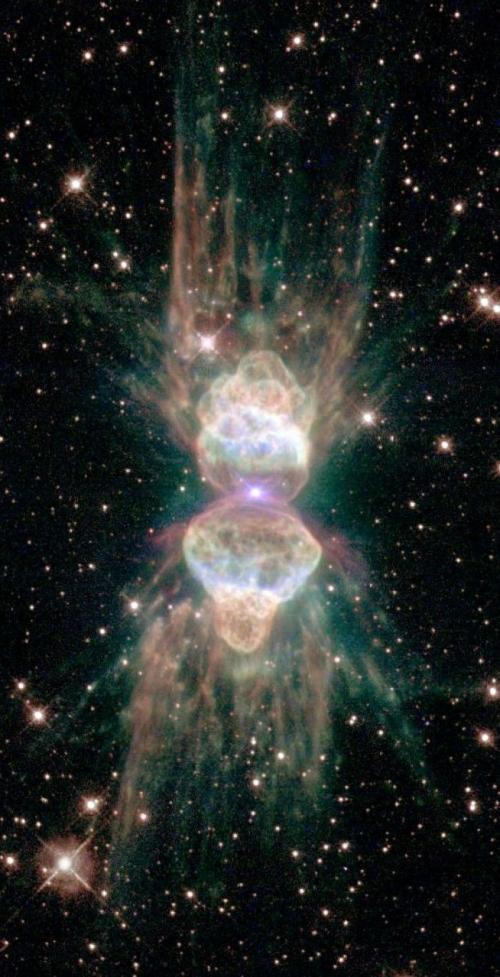 Astro Hubble Ant Nebula 2001.jpg